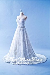 212W02 Princess Lace Wedding Dress