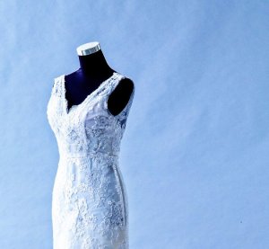 405W001 City Strap Lace V back Top Malaysia Wedding Dress Designer Rental
