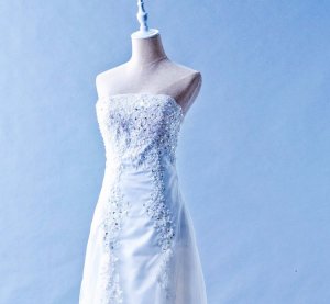 601W06 QD Straight Tube A line Long Lace Train Top Malaysia Wedding Dress Designer Rental