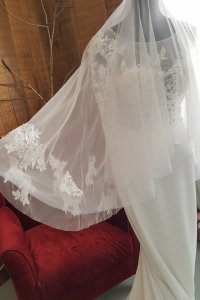 42 VTb008b Premium Bride Wedding Veil Plain Soft Tulle Veil Long Short FingerTip French Lace /Veil Tudung Pengantin Nikah Sanding High Quality
