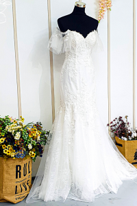 202BYW02 Ferona Off Shoulder Floral Lace trumpet Sheath Trumpet Malaysia Bride rental custom make button back