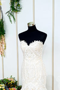 203BYW01 Aleena Sweet Heart Baroque full lace trumpet bride Malaysia wedding rental custom make