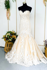 203BYW01 Aleena Sweet Heart Baroque full lace trumpet bridal gown wedding rental