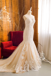 203BYW01 Aleena Sweet Heart Baroque full lace trumpet a mermaid Bride Wedding Gown Premium Designer Malaysia rental