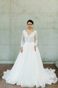 610LLW03 LL Long Sleeves V neck low back Cassandra 18 Baju Majlis Kahwin Nikah Sanding Malaysia tempah sewa