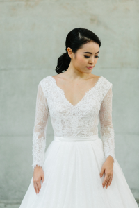 610LLW03 LL Long Sleeves V neck low back Cassandra 10Bride Wedding Dress Designer Premium White Rental Kuala Lumpur