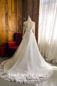 910LLW05 Arla Long Sleeves boat neck A line Princess d Bride Wedding Gown Premium Designer Malaysia rental
