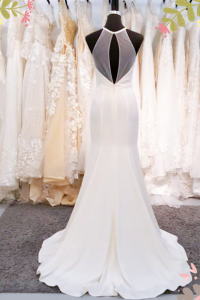 910BY05W01 Carrie Halter Neck Crepe trumpet  V neck e Satin Wedding Dress Rental Kuala Lumpur, Simple wedding dress malaysia, 