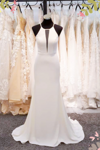 910BY05W01 Carrie Halter Neck Crepe trumpet  V neck a Crepe Wedding Dress Rental Kuala Lumpur, ROM wedding gown Kuala Lumpur, 