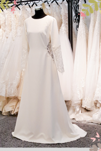 910BY05WL01 Yarrie PLUS  LS Crepe Plain Cut out Waist 2 Plus Size Bride Malaysia Dress Rental, Simple wedding dress malaysia, ROM wedding gown Kuala Lumpur, 