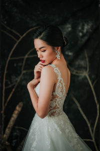 910BY05W02 Barrie Strap V illusion neck A line lace train 4 ROM wedding gown Kuala Lumpur, Simple wedding dress malaysia, ROM wedding dress rental Malaysia, Petite Bride Dress Rental Malaysia, 