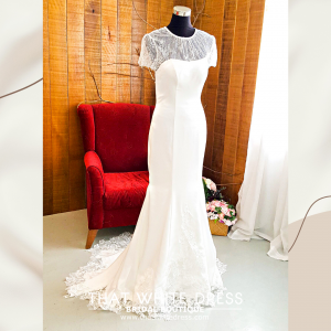 214LLW01 Pure Sweet Heart Silk Satin Trumpet illusion short sleeves French Chantilly lace Wedding Gown rental Malaysia