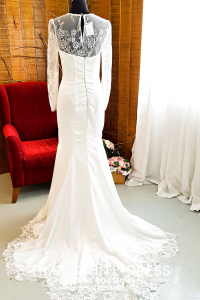 214LLW01 Pure Sweet Heart Silk Satin Trumpet illusion chantilly long sleeves Pengantin Malaysia Kuala Lumpur