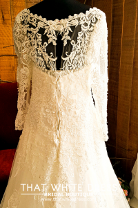 214LLWL02 Marie Plus LS Boat Neck Lace A line Plus Size Bride Wedding Gown Malaysia Kuala Lumpur