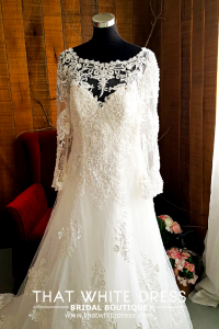 214LLWL02 Marie Plus LS Boat Neck Lace A line Plus Size Bride Wedding Gown Malaysia Kuala Lumpur