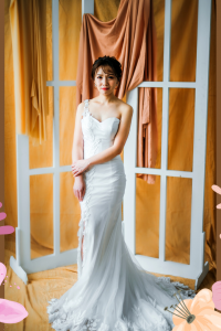 77LLW04 LL Gracia Sweet Heart Floral motif trumpet with detachable one shoulder f ROM wedding gown Kuala Lumpur, Simple wedding dress malaysia, ROM wedding dress rental Malaysia, Petite Bride Dress Rental Malaysia, 