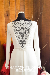 808BYW01 Meghan Long Sleeves Plain Satin Sparkle baju pengantin sewa saiz besar