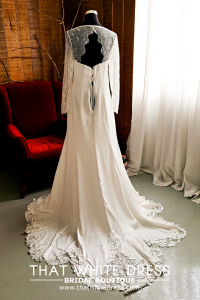 214LLWL01 Pure Plus Sweet Heart Silk Satin A line illusion long sleeves Gaun Pengantin Saiz Besar Malaysia Sewa