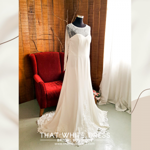214LLWL01 Pure Plus Sweet Heart Silk Satin A line illusion long sleeves Pengantin Muslimah Saiz Besar Malaysia Sewa