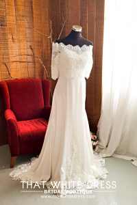 214LLWL01 Pure Plus Sweet Heart Silk Satin A line off shoulder bolero Plus Size wedding gown malaysia