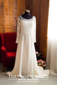 219ML01WL03 Lena Plus LS Crepe Thigh Split Plus Size Bride Malaysia Dress Rental Long sleeves