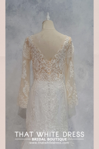 2210EL05WL02 Beatrice PLUS LS V neck trumpet baroque lace Pengantin Saiz Besar Malaysia