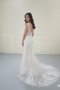 224ML03W05 Tora Square Neck Floral Lace Trumpet Wedding Dress Rental Minimalist Malaysia, Full lace wedding dress malaysia