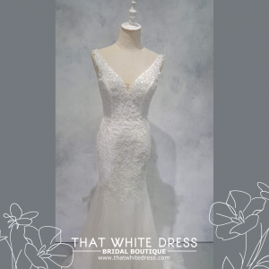 224ML03W06 Ashley V neck Chantilly Lace Floral Trumpet  Wedding gown rental designer neaer me Petaling Jaya Malaysia