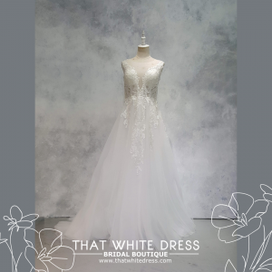 224ML03WL03 Lesley PLUS Illusion V neck Soft Tulle A line Plus size Pengantin Bride gown rental