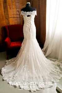 412W05 MM off shoulder trumpet alencon Garden Wedding Malaysia