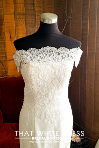 412W05 MM off shoulder trumpet alencon Bride Wedding Dress Designer Premium White Rental Kuala Lumpur