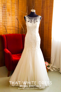 412W10 XJ Strap illusion neckline trumpet Gaun Pengantin Kuala Lumpur Sewa