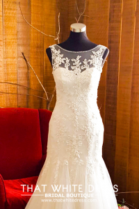 412W10 XJ Strap illusion neckline trumpet Wedding Dress rental Kuala Lumpur