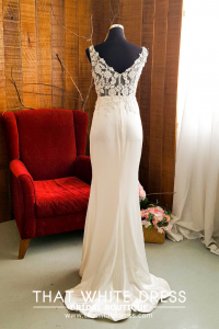 608LL04 LL Soie Low V neck illusion Silk Satin Gaun Pengantin Kuala Lumpur Sewa