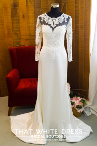 610CCW01 Dantella Long Sleeves Illusion Silk Satin button back Pengantin Muslimah Malaysia